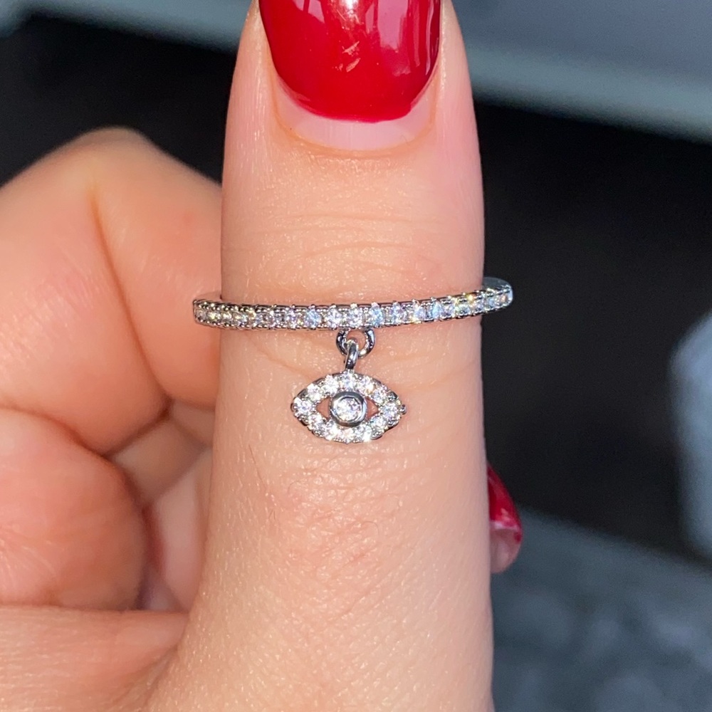 Eye ring